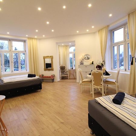 וינה Disc Cozy Rooms In Liesing מראה חיצוני תמונה