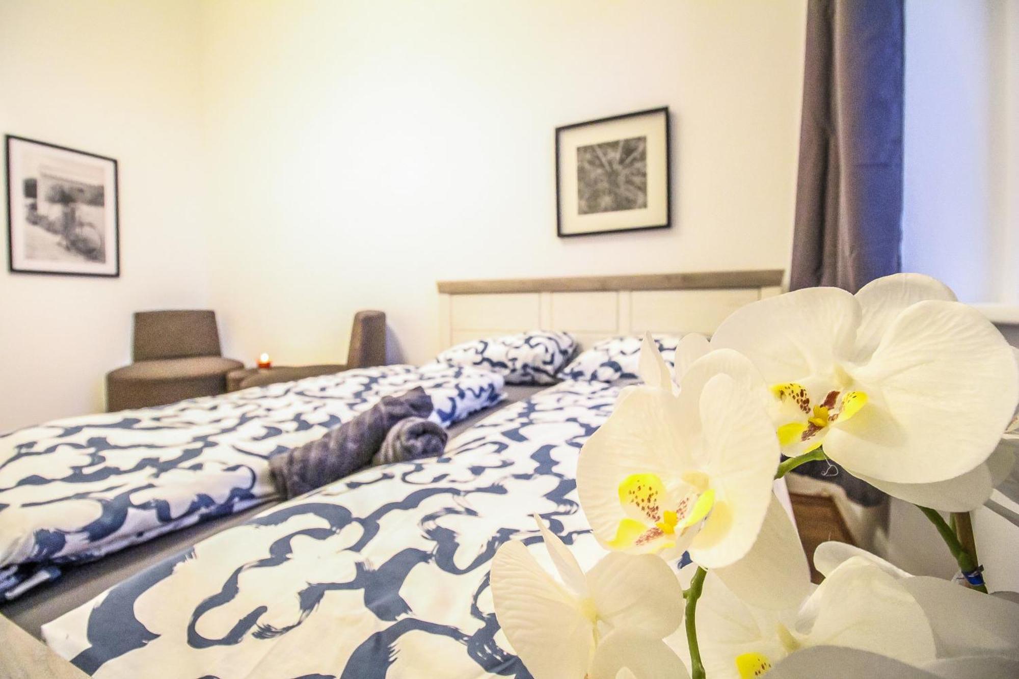 וינה Disc Cozy Rooms In Liesing מראה חיצוני תמונה