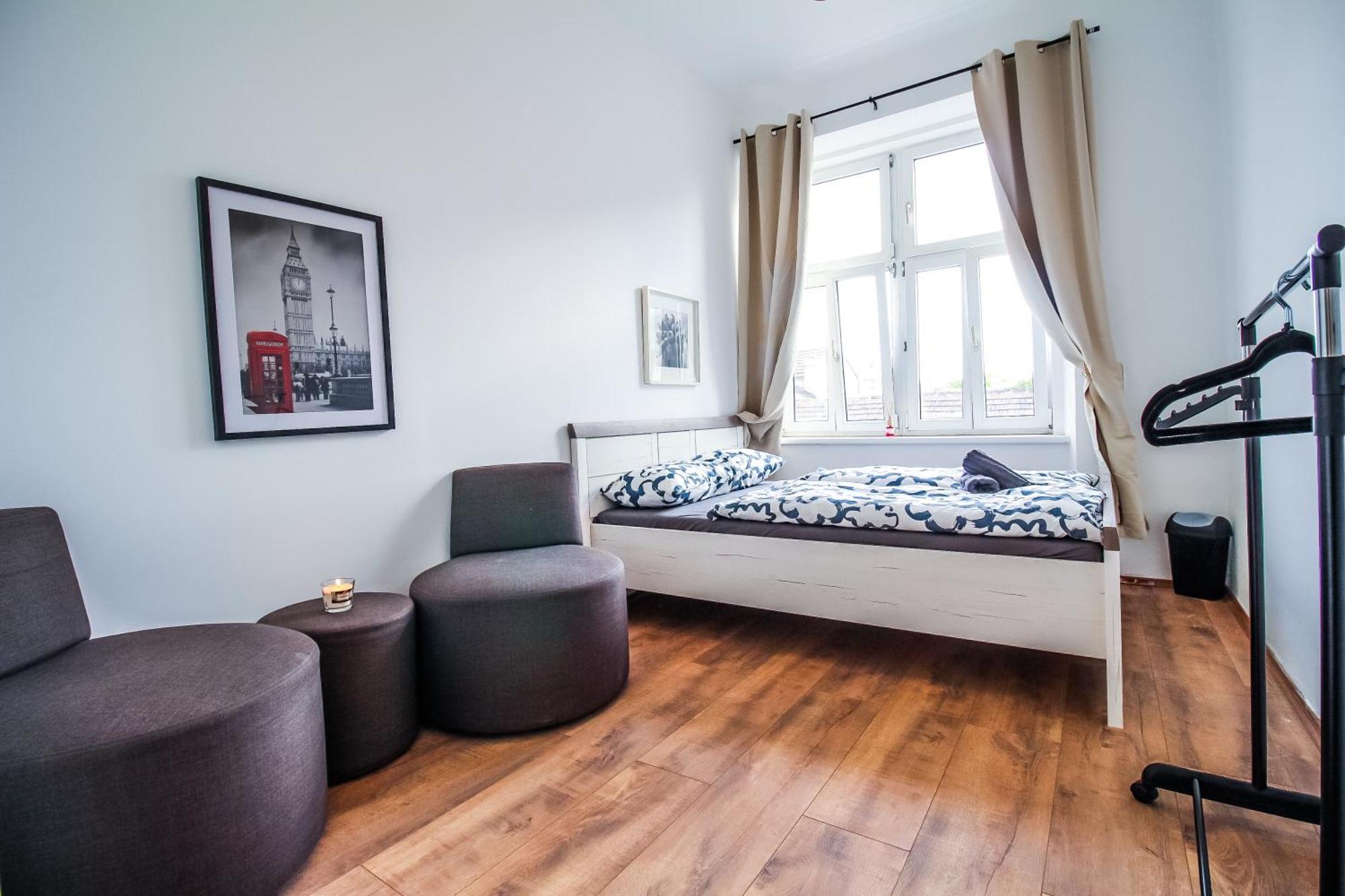 וינה Disc Cozy Rooms In Liesing מראה חיצוני תמונה