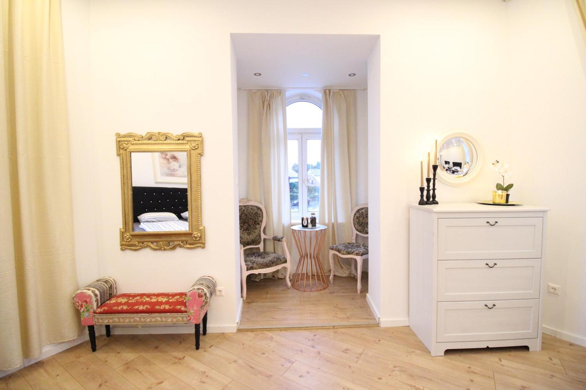 וינה Disc Cozy Rooms In Liesing מראה חיצוני תמונה