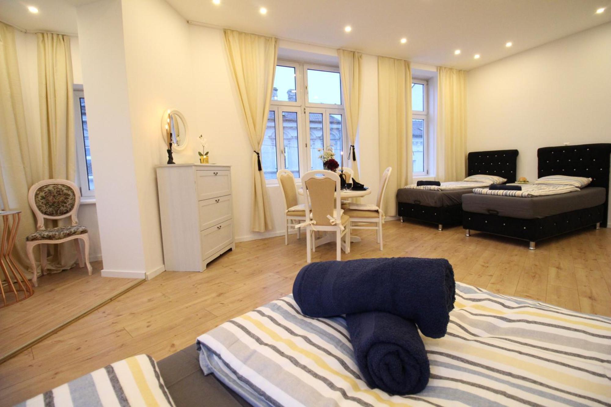 וינה Disc Cozy Rooms In Liesing מראה חיצוני תמונה
