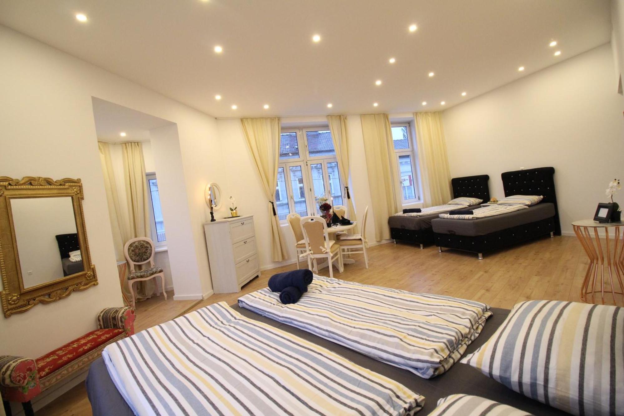 וינה Disc Cozy Rooms In Liesing מראה חיצוני תמונה