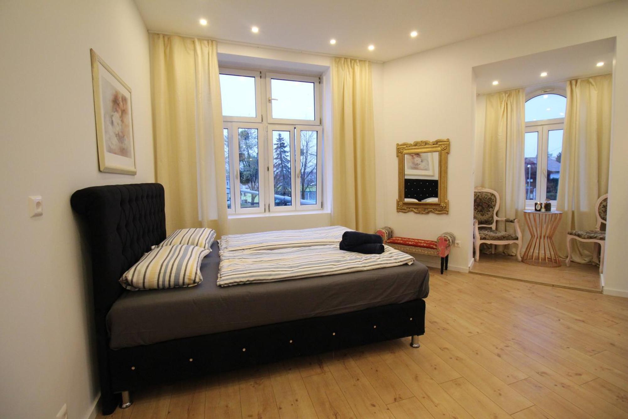 וינה Disc Cozy Rooms In Liesing מראה חיצוני תמונה