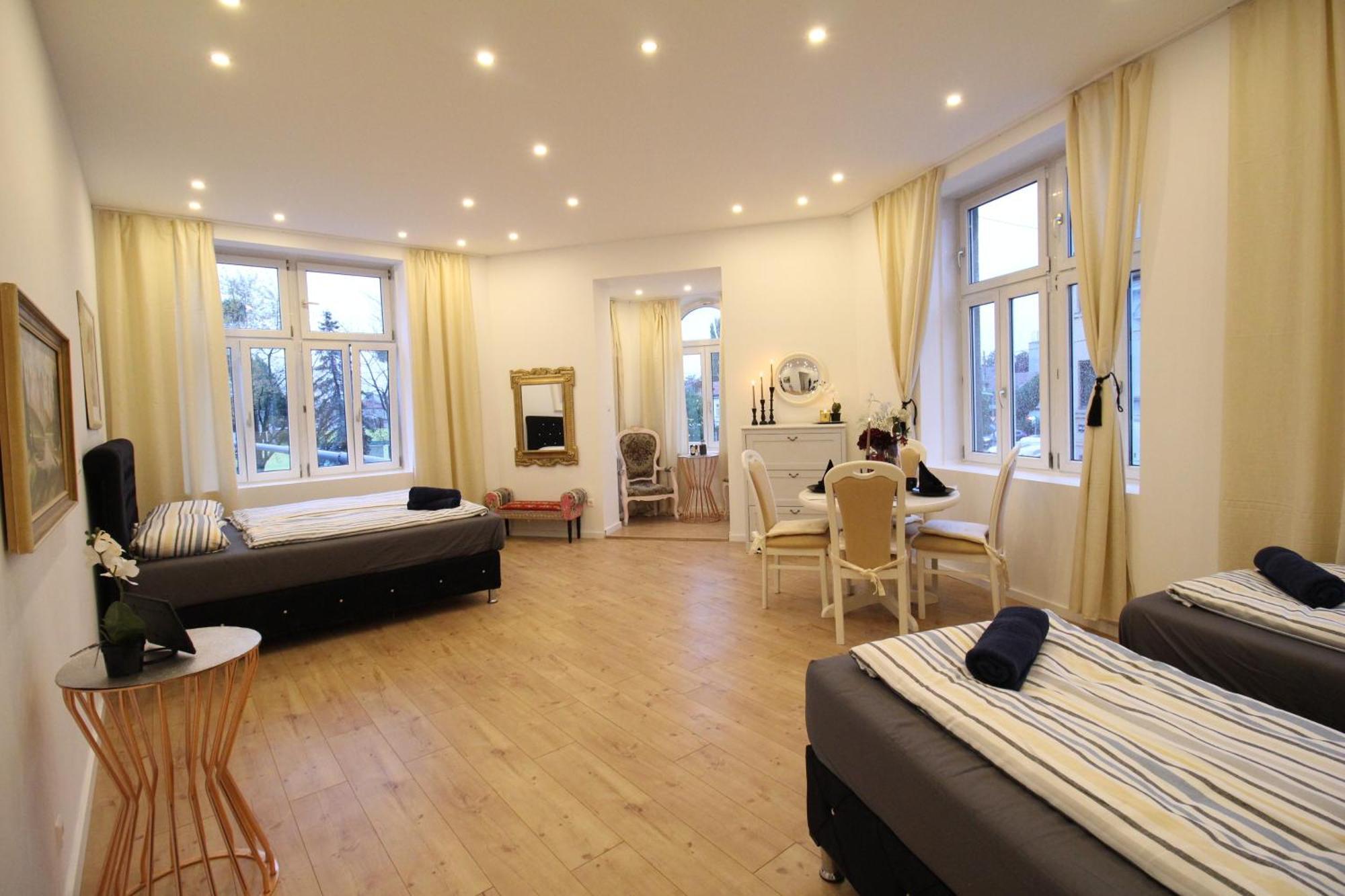וינה Disc Cozy Rooms In Liesing מראה חיצוני תמונה