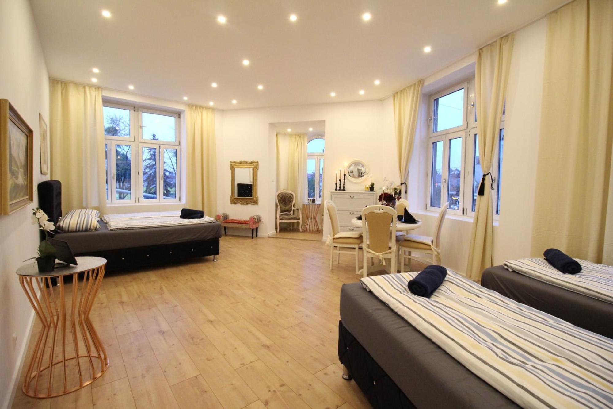 וינה Disc Cozy Rooms In Liesing מראה חיצוני תמונה